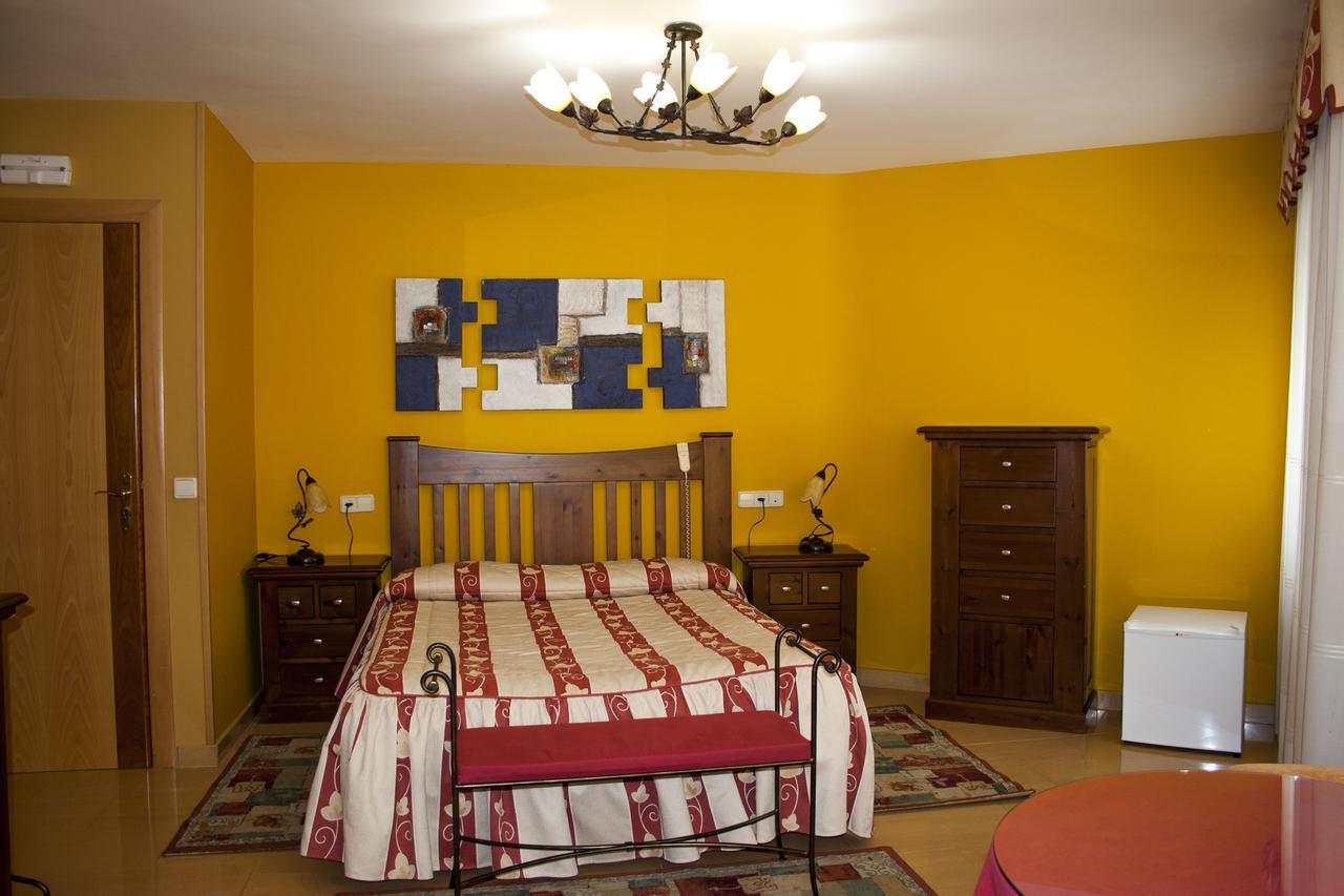 Hostal Arpa Ávila Buitenkant foto